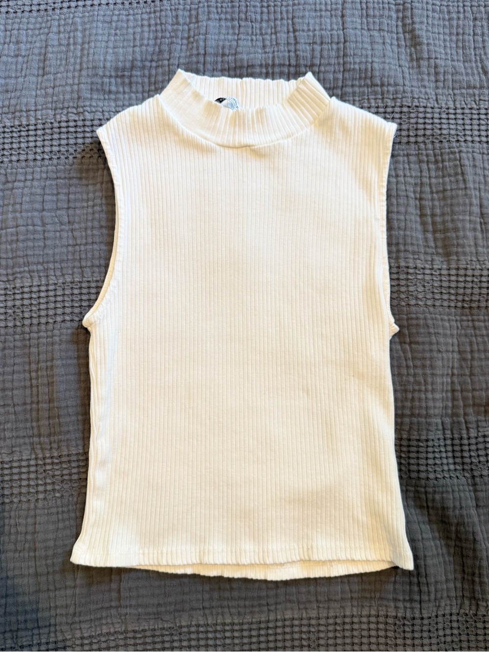 Stradivarius Sleeveless Ribbed Mock Neck Top - Cream